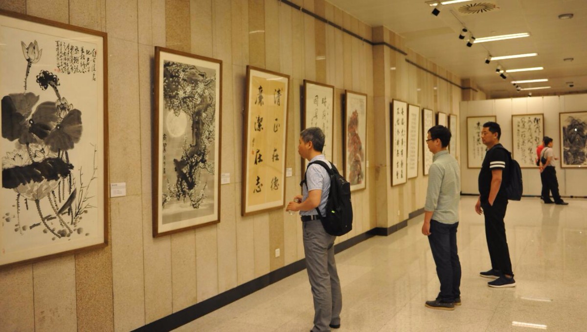 ˵: C:\Users\k135\Documents\Tencent Files\1060437500\Image\C2C\OU})C57TK5AXDXY9)V}GTIW.jpg